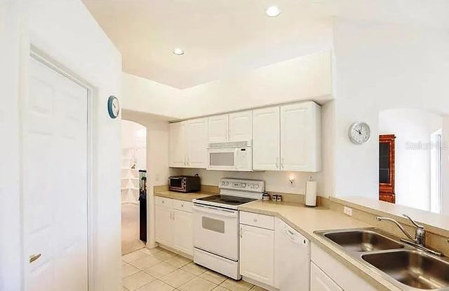 6141 36TH LANE E, Bradenton, FL 34203