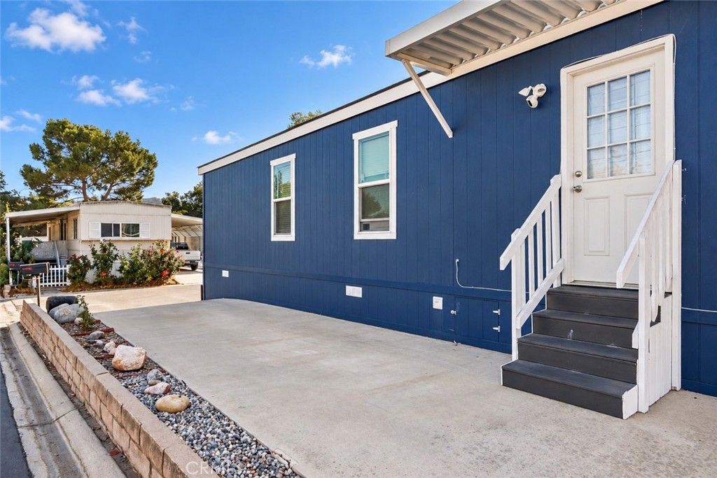 2099 James Court 64, Thousand Oaks, CA 91362 — exterior