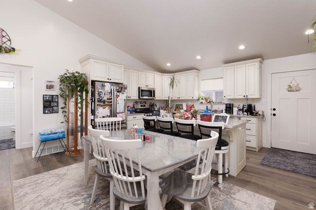 497 N 200 W, Moroni, UT 84646