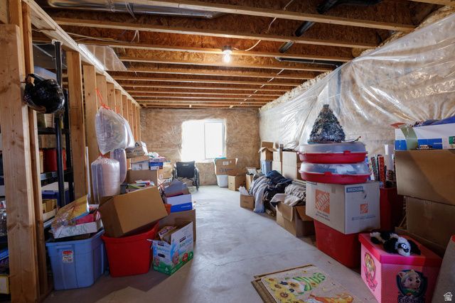 497 N 200 W, Moroni, UT 84646