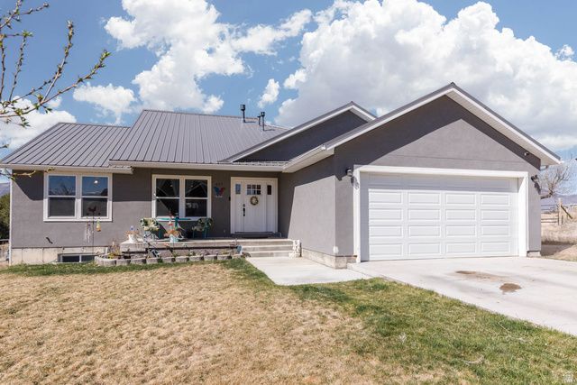 497 N 200 W, Moroni, UT 84646