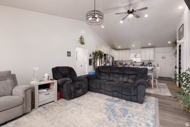 497 N 200 W, Moroni, UT 84646