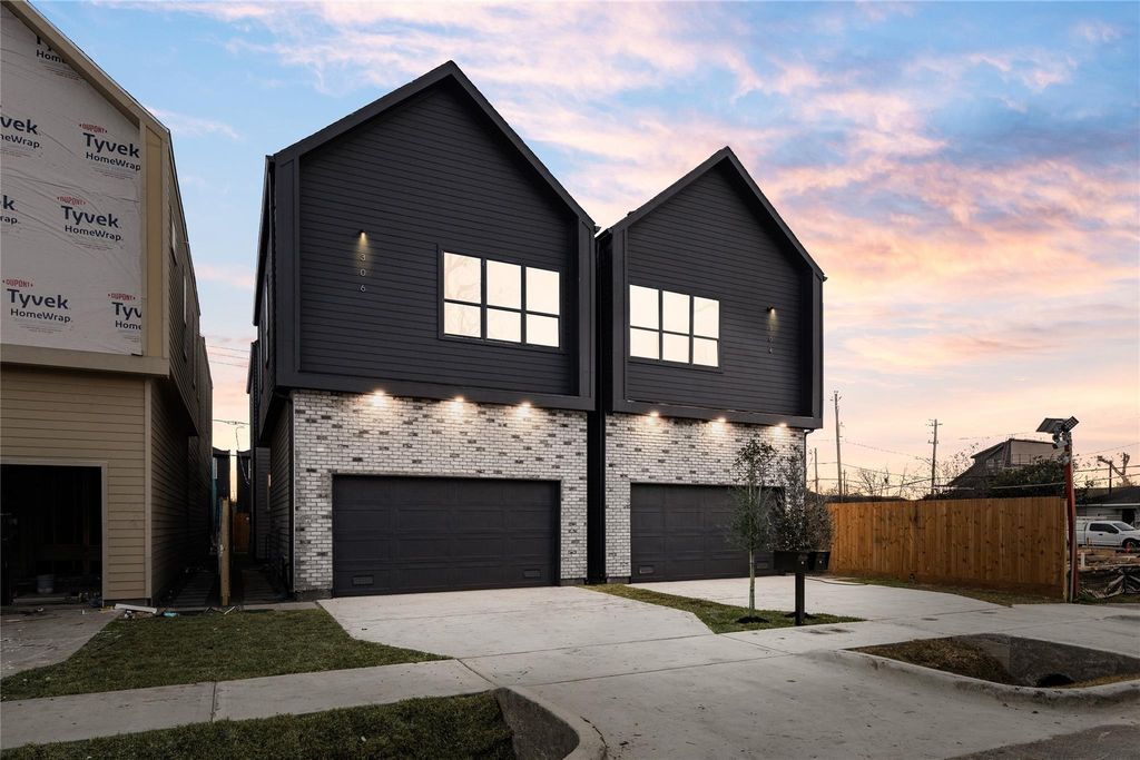 312 E 35th Street, Houston, TX 77018