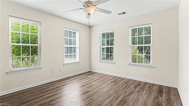 2981 Hyde Place Circle, Winston-salem, NC 27103