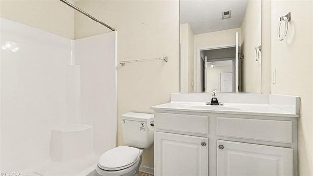 2981 Hyde Place Circle, Winston-salem, NC 27103