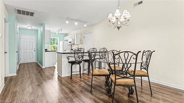 2981 Hyde Place Circle, Winston-salem, NC 27103