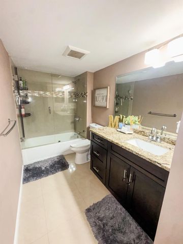 5702 Waterview Circle, Palm Springs, FL 33461
