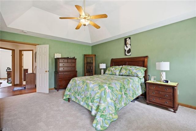1221 Sanderson RD, Chesapeake, VA 23322