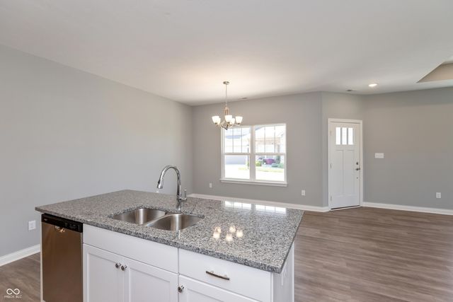 2327 Saddle Drive, Shelbyville, IN 46176