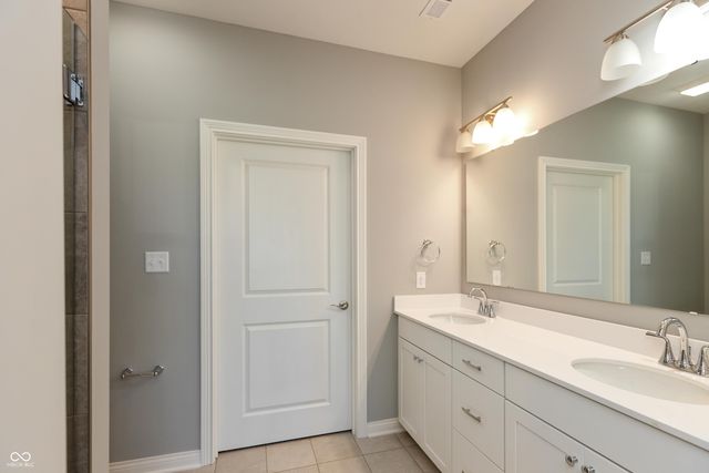 2327 Saddle Drive, Shelbyville, IN 46176