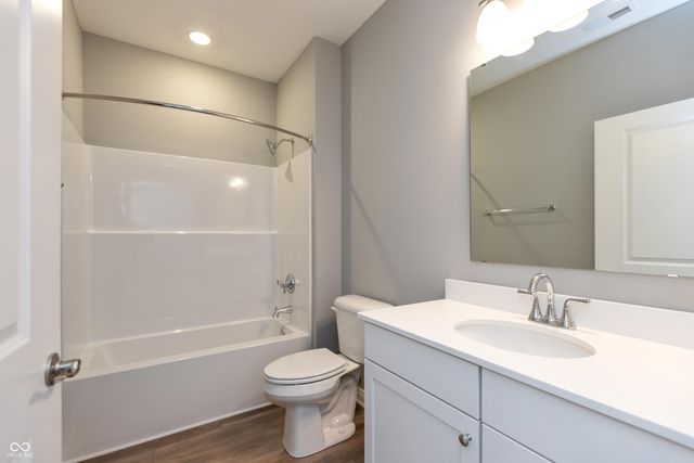 2327 Saddle Drive, Shelbyville, IN 46176