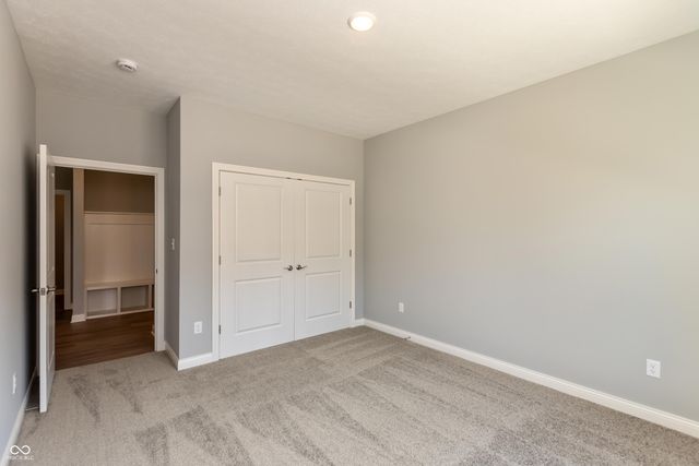 2327 Saddle Drive, Shelbyville, IN 46176