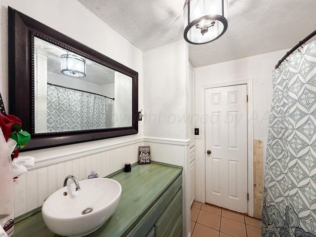 2519 9TH Avenue, Canyon, TX 79015