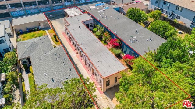 3427 S Bronson Avenue, Los Angeles, CA 90018