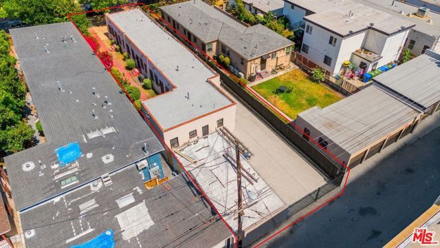 3427 S Bronson Avenue, Los Angeles, CA 90018