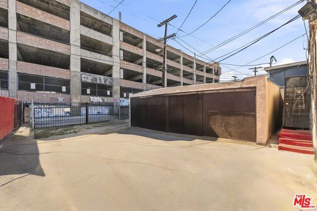 3427 S Bronson Avenue, Los Angeles, CA 90018