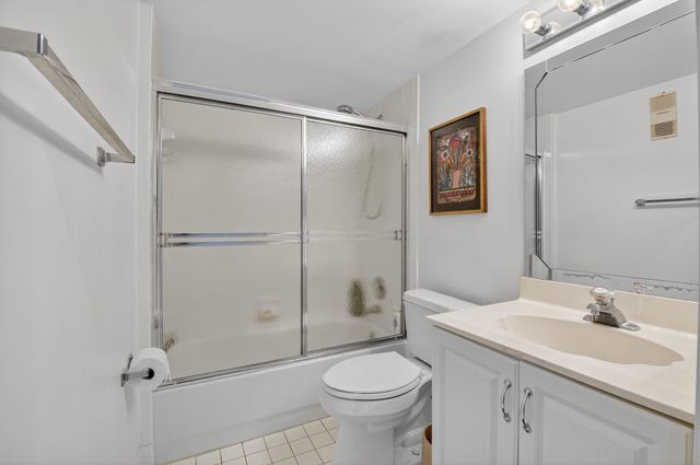 7342 Lake Meadow Way 102, Boynton Beach, FL 33437