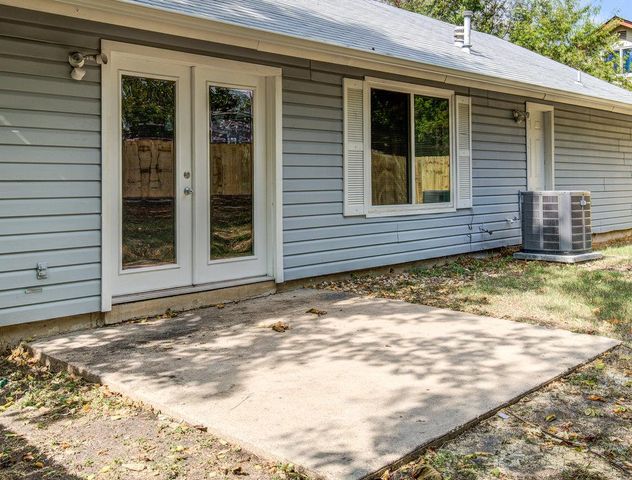 6607 Capriola DR, Austin, TX 78745