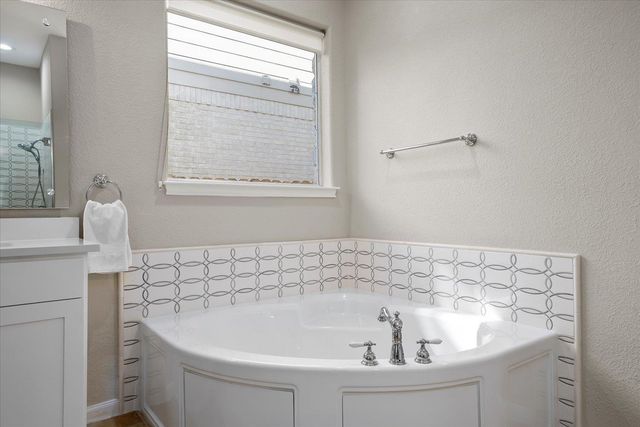 12921 Bloomfield Hills LN, Austin, TX 78732