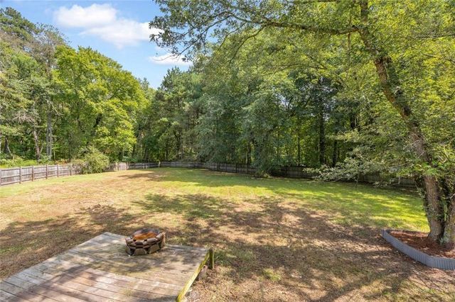 374 Meadow Trace Drive, Auburn, GA 30011