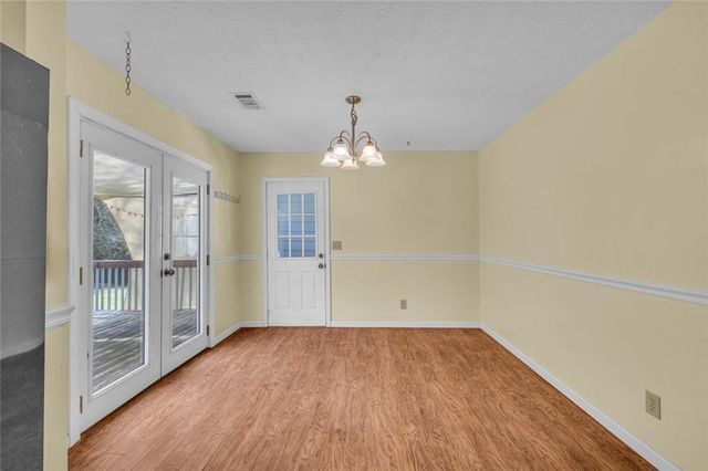 374 Meadow Trace Drive, Auburn, GA 30011
