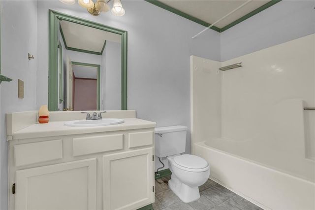 374 Meadow Trace Drive, Auburn, GA 30011
