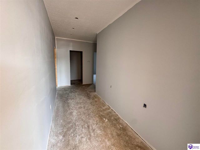 26 Robert Allen Lane, Brandenburg, KY 40108