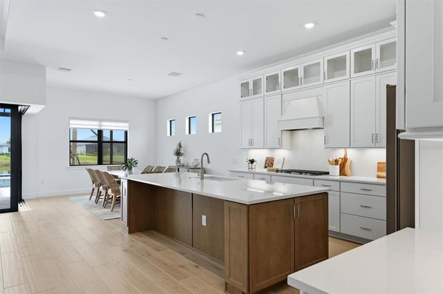 4923 EMPIRE LANDING RUN, Bradenton, FL 34211