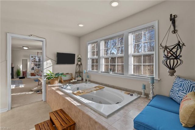 13468 Whippingham PW, Carrollton, VA 23314