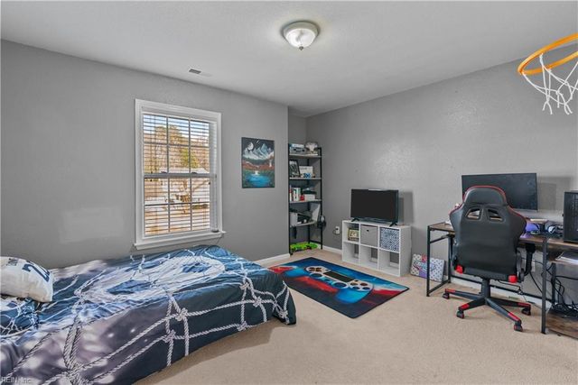 13468 Whippingham PW, Carrollton, VA 23314