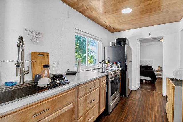 1680 NW 22nd Court, Miami, FL 33125