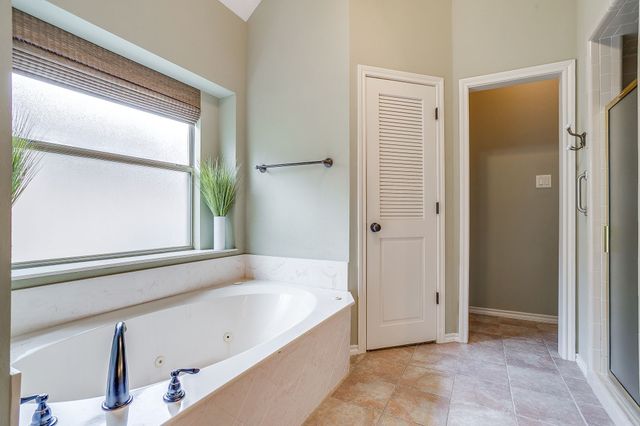 3736 Ben Creek Court, Fort Worth, TX 76008