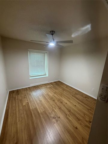 1100 York Castle DR, Pflugerville, TX 78660