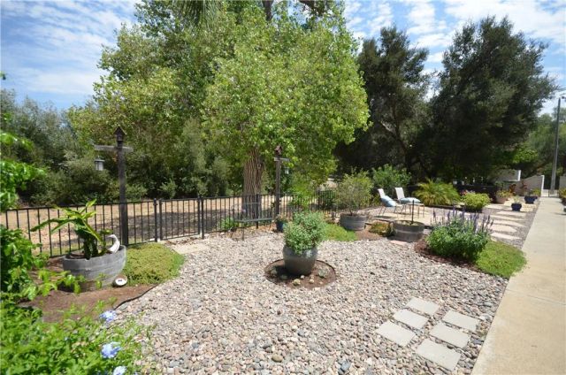3404 Oak Cliff Drive 3, Fallbrook, CA 92028