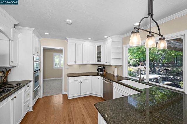 5706 Pepperridge Way, Concord, CA 94521