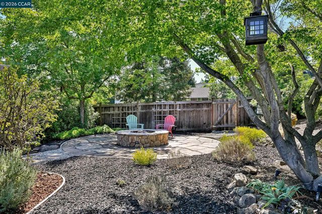 5706 Pepperridge Way, Concord, CA 94521