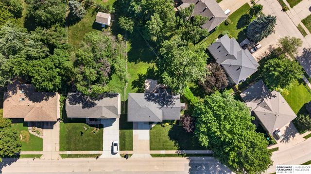 13629 Montclair Drive, Omaha, NE 68144