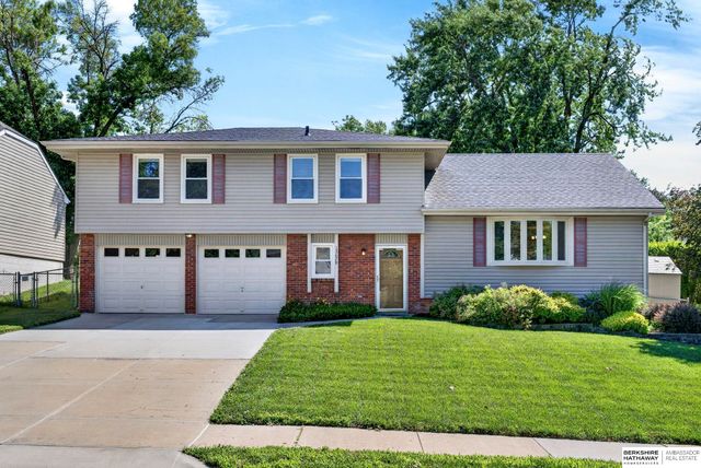 13629 Montclair Drive, Omaha, NE 68144