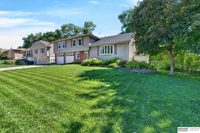 13629 Montclair Drive, Omaha, NE 68144
