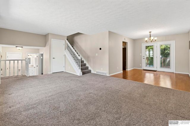 13629 Montclair Drive, Omaha, NE 68144