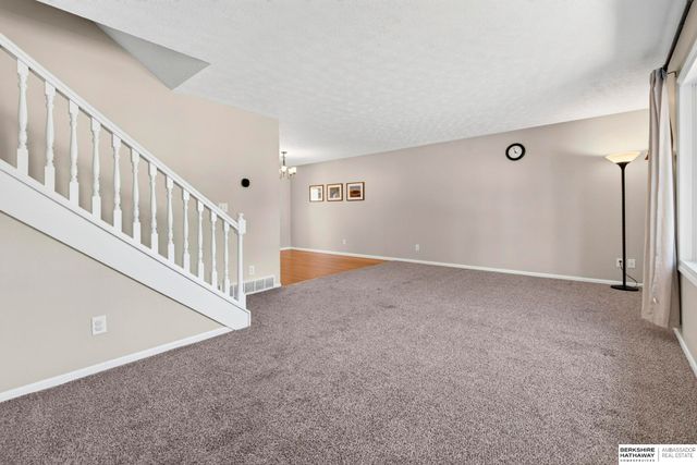 13629 Montclair Drive, Omaha, NE 68144