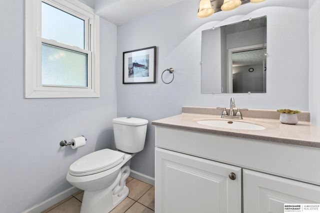 13629 Montclair Drive, Omaha, NE 68144