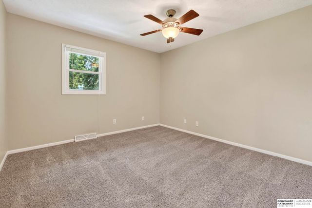 13629 Montclair Drive, Omaha, NE 68144
