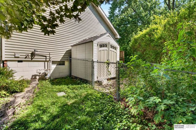 13629 Montclair Drive, Omaha, NE 68144