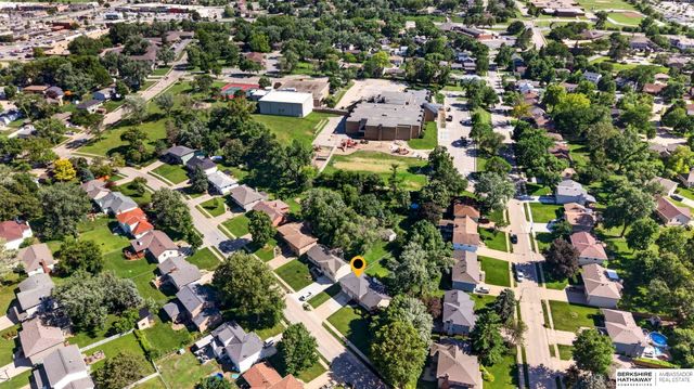 13629 Montclair Drive, Omaha, NE 68144