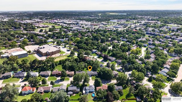 13629 Montclair Drive, Omaha, NE 68144