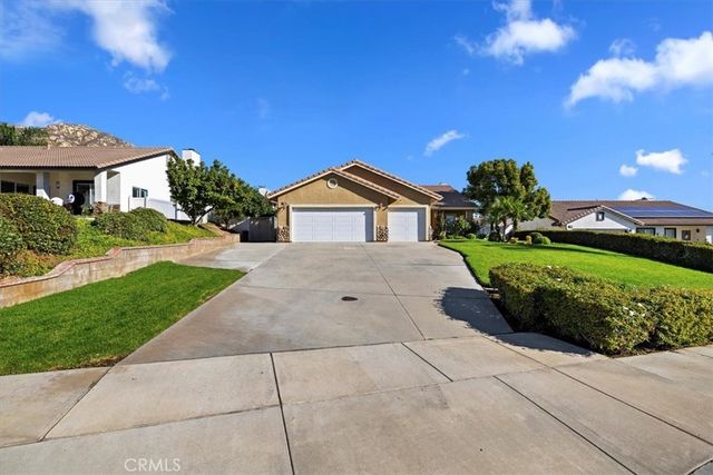 269 Coyote, Colton, CA 92324