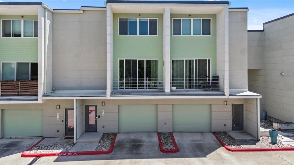 604 N Bluff DR 212, Austin, TX 78745