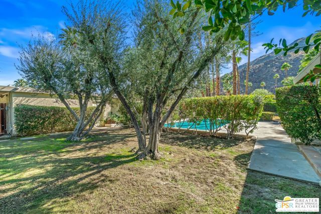 677 N Dry Falls Road, Palm Springs, CA 92262