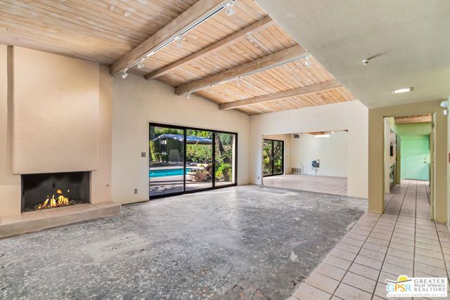 677 N Dry Falls Road, Palm Springs, CA 92262